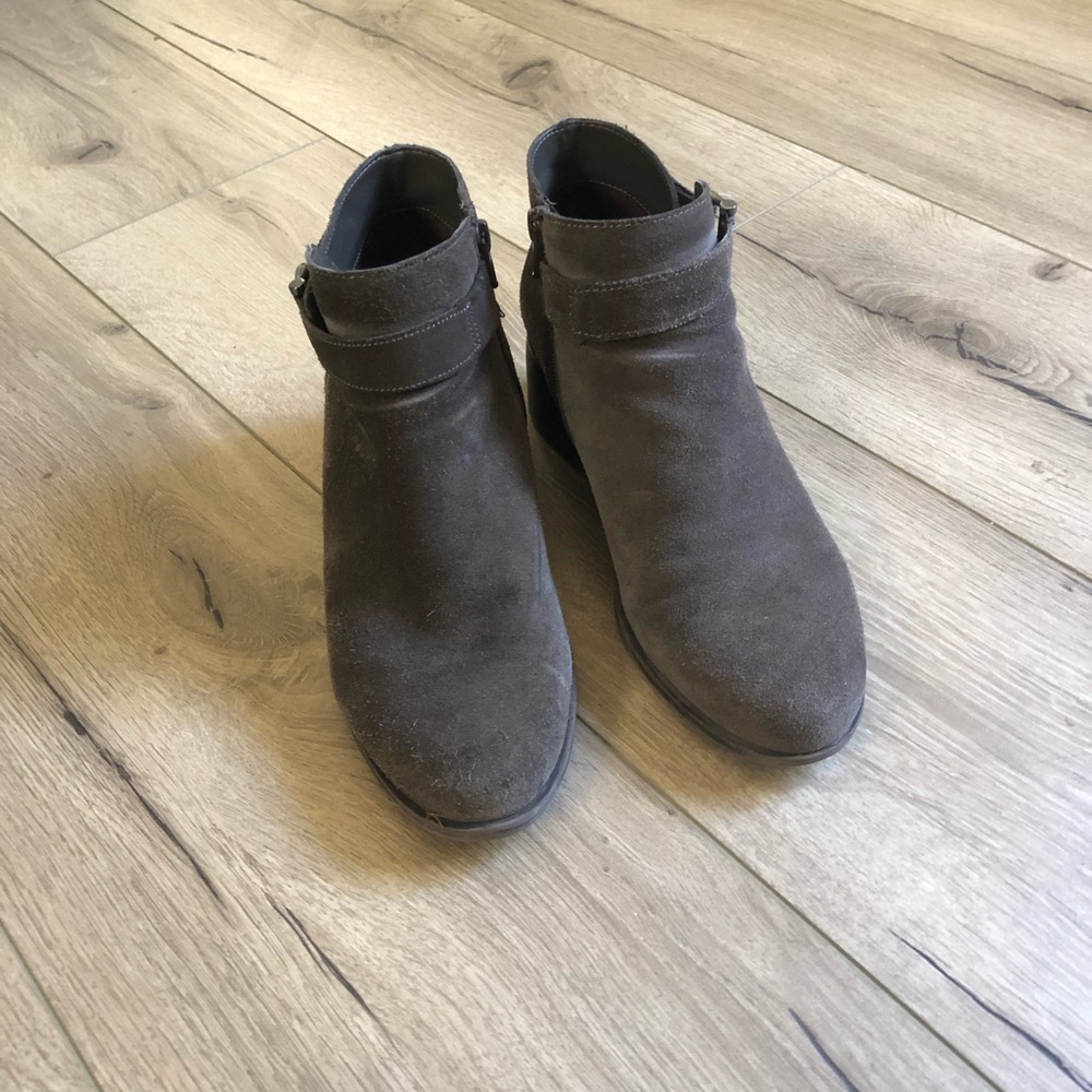 NATURALIZER Drewe Suede Buckle Bootie - Size 9 - Picture 3 of 11